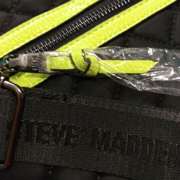 SOLD!! STEVE MADDEN BPENNY CROSSBODY BAG - Picture 8 of 8